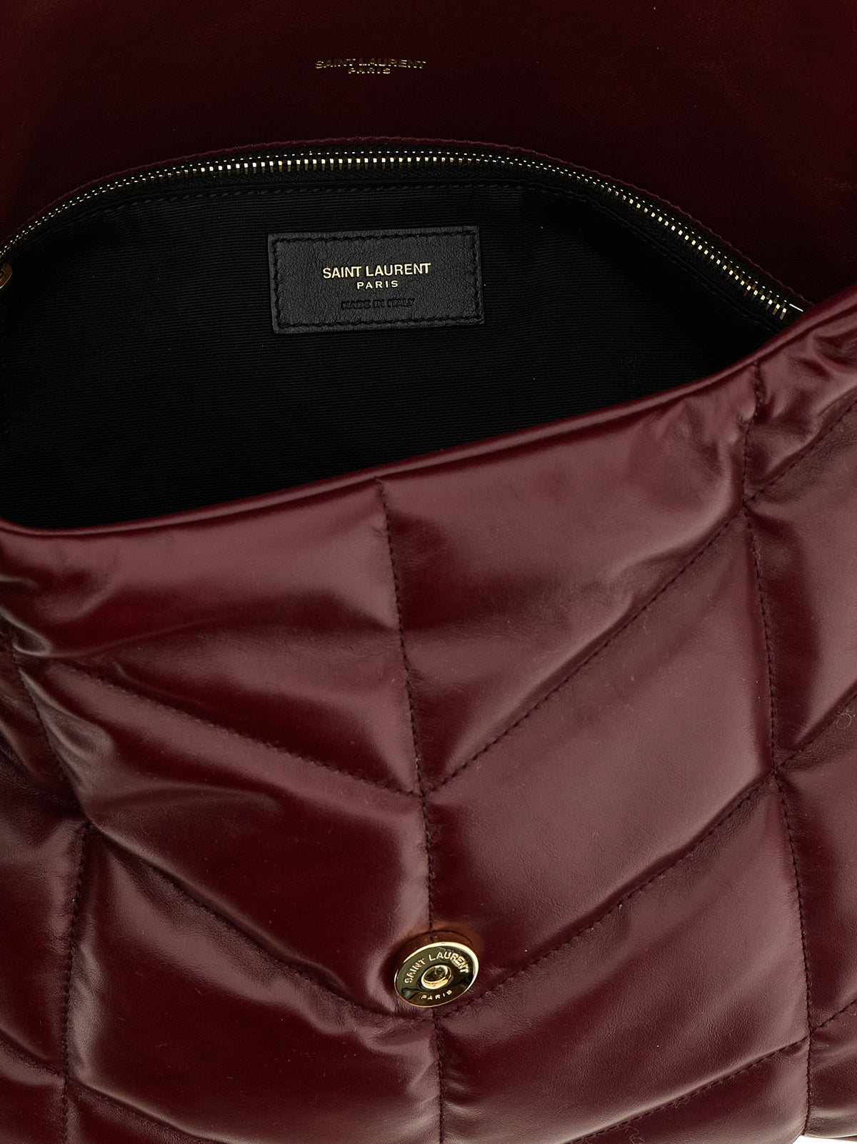 Shoulder bag in bordeaux calfskin