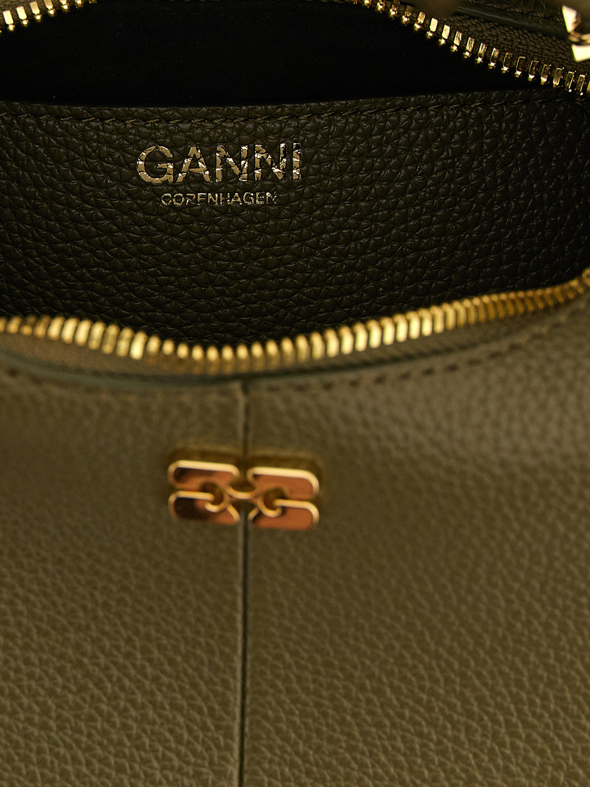 Two-tone polyester handbag