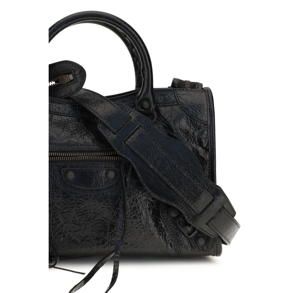 Black lambskin handbag (Ovis Aries)