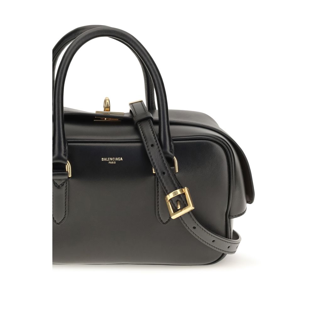 Schwarze Lammleder-Schultertasche
