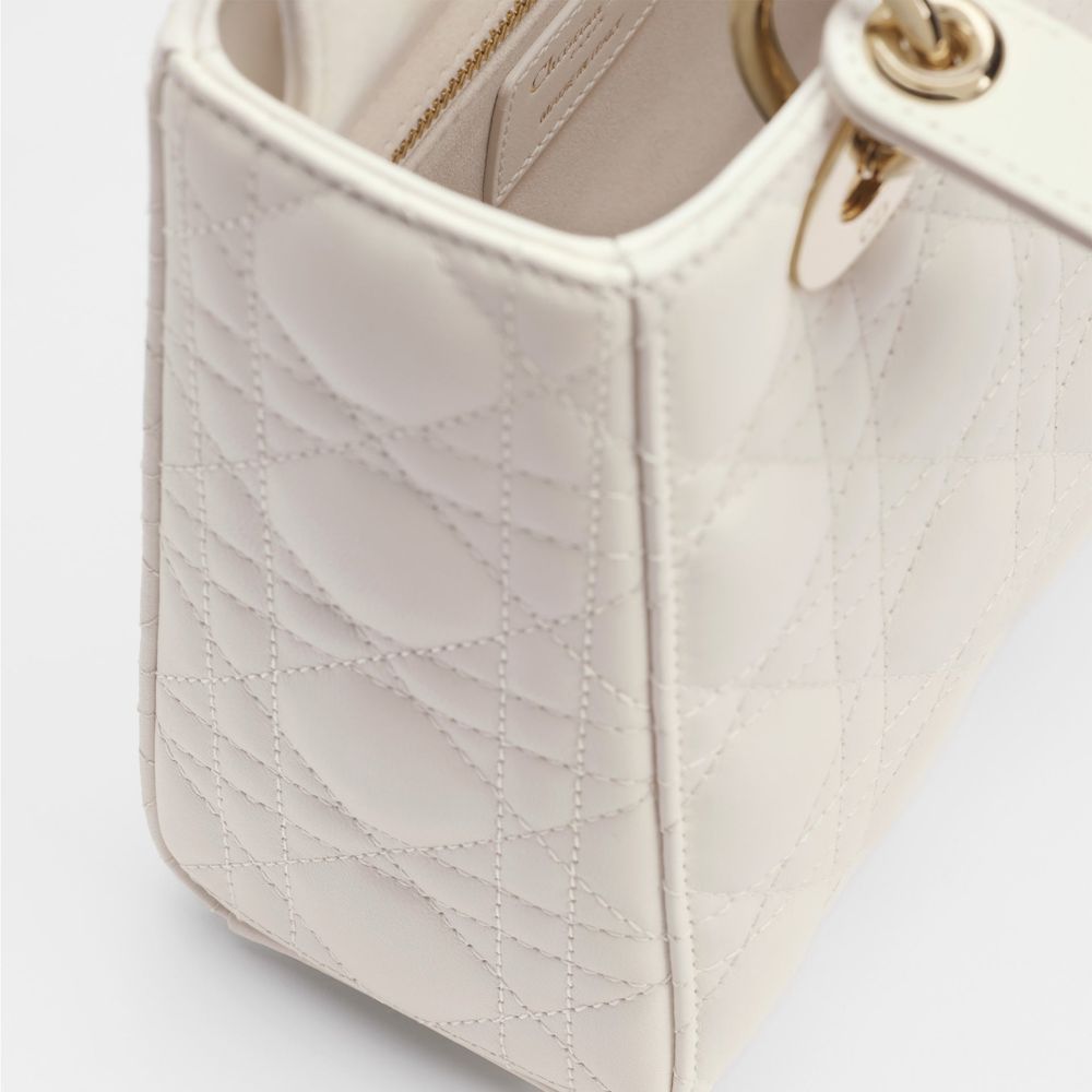 Weiße Lammleder-Handtasche