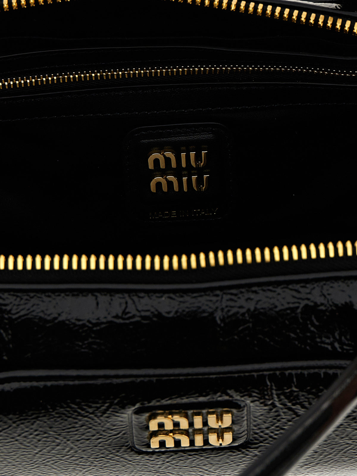 Schwarze Lammleder-Schultertasche