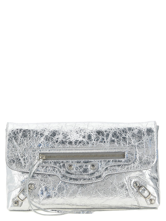 Clutch aus Lammleder in Silber